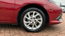 Toyota Auris 1.8 Hybrid Icon Tech TSS 5dr CVT Hybrid Estate